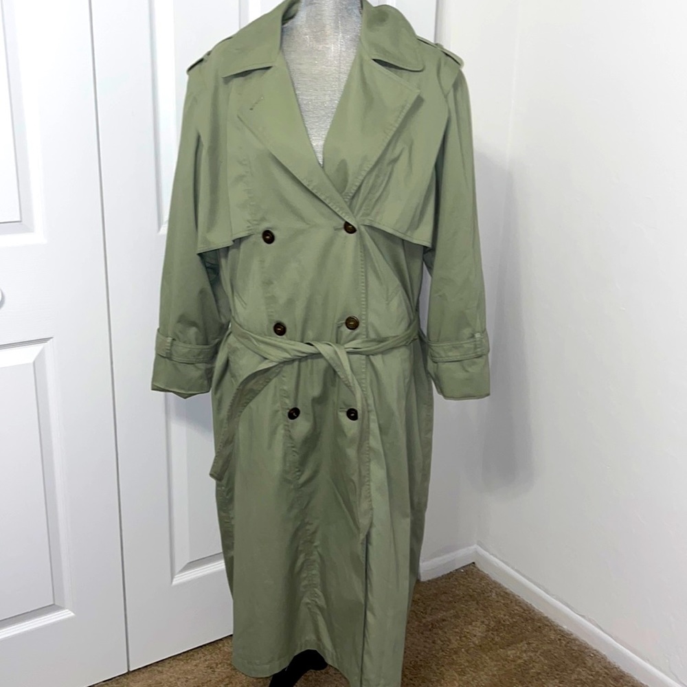 Misty Harbour Trench Coat Size 14P